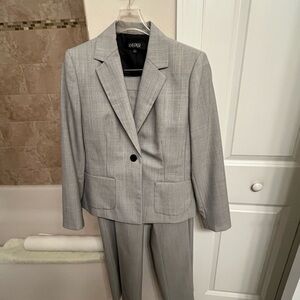 New w/o tags Kasper pantsuit